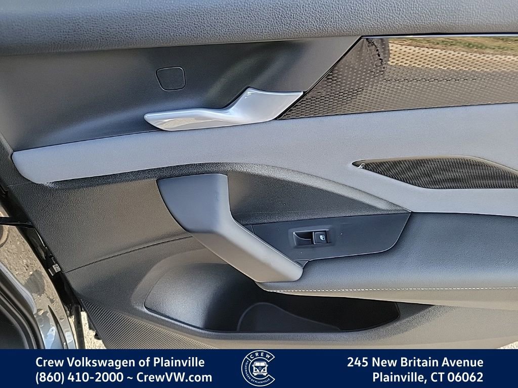 New 2026 Volkswagen Tiguan SE R-Line image 46