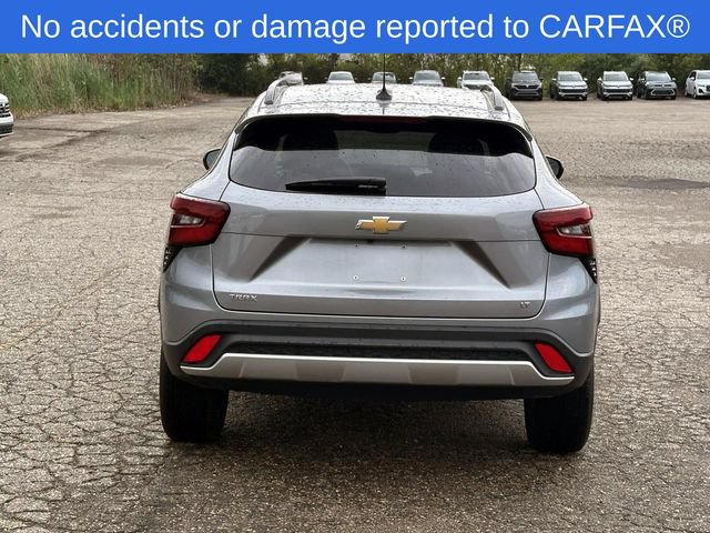 Certified 2024 Chevrolet Trax LT w/ LT Convenience Package FWD image 6