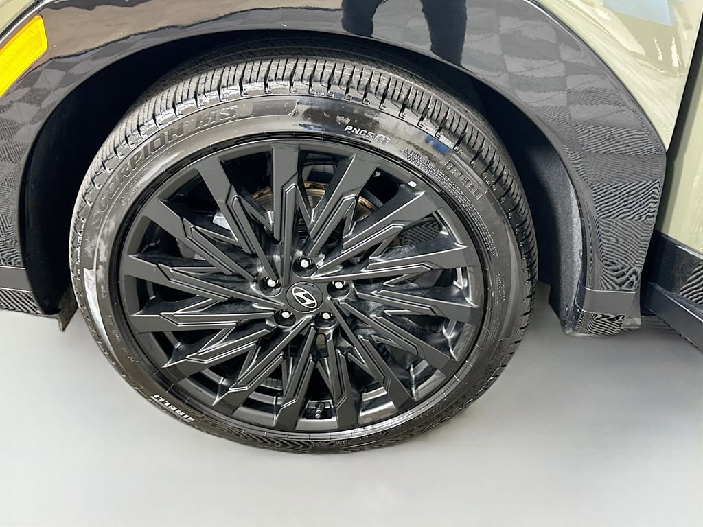 Certified 2025 Hyundai Santa Fe Calligraphy image 33