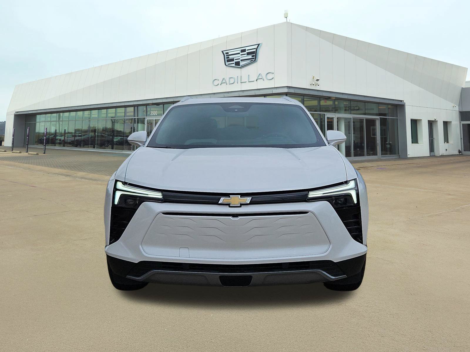Used 2024 Chevrolet Blazer EV LT AWD/4WD image 2