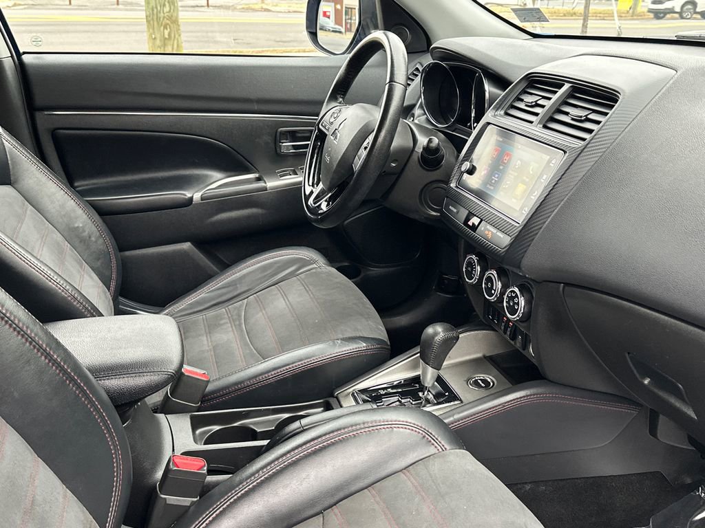 Used 2018 Mitsubishi Outlander Sport SE image 13