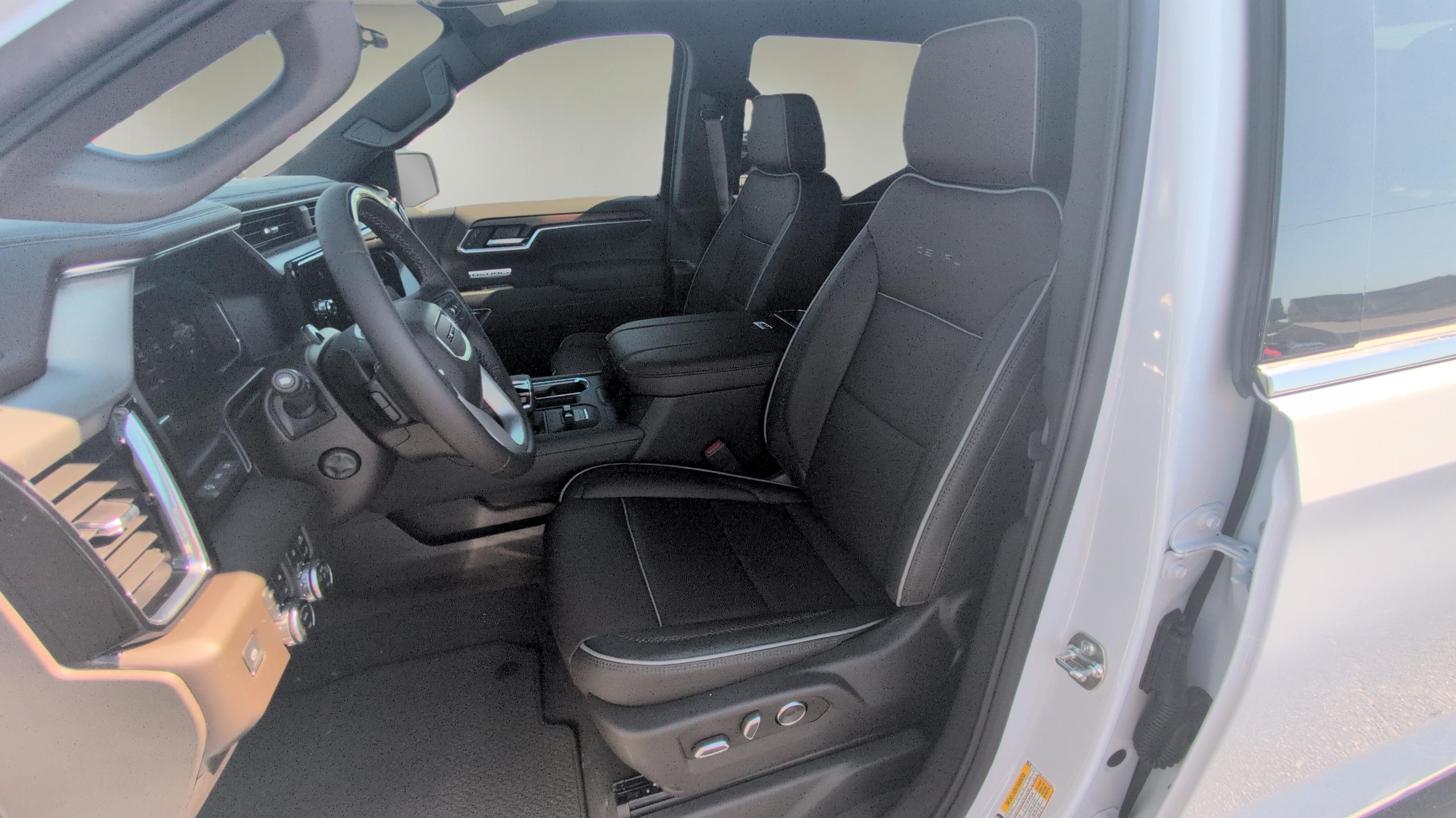 Used 2026 GMC Sierra 1500 Denali w/ Technology Package AWD/4WD image 20