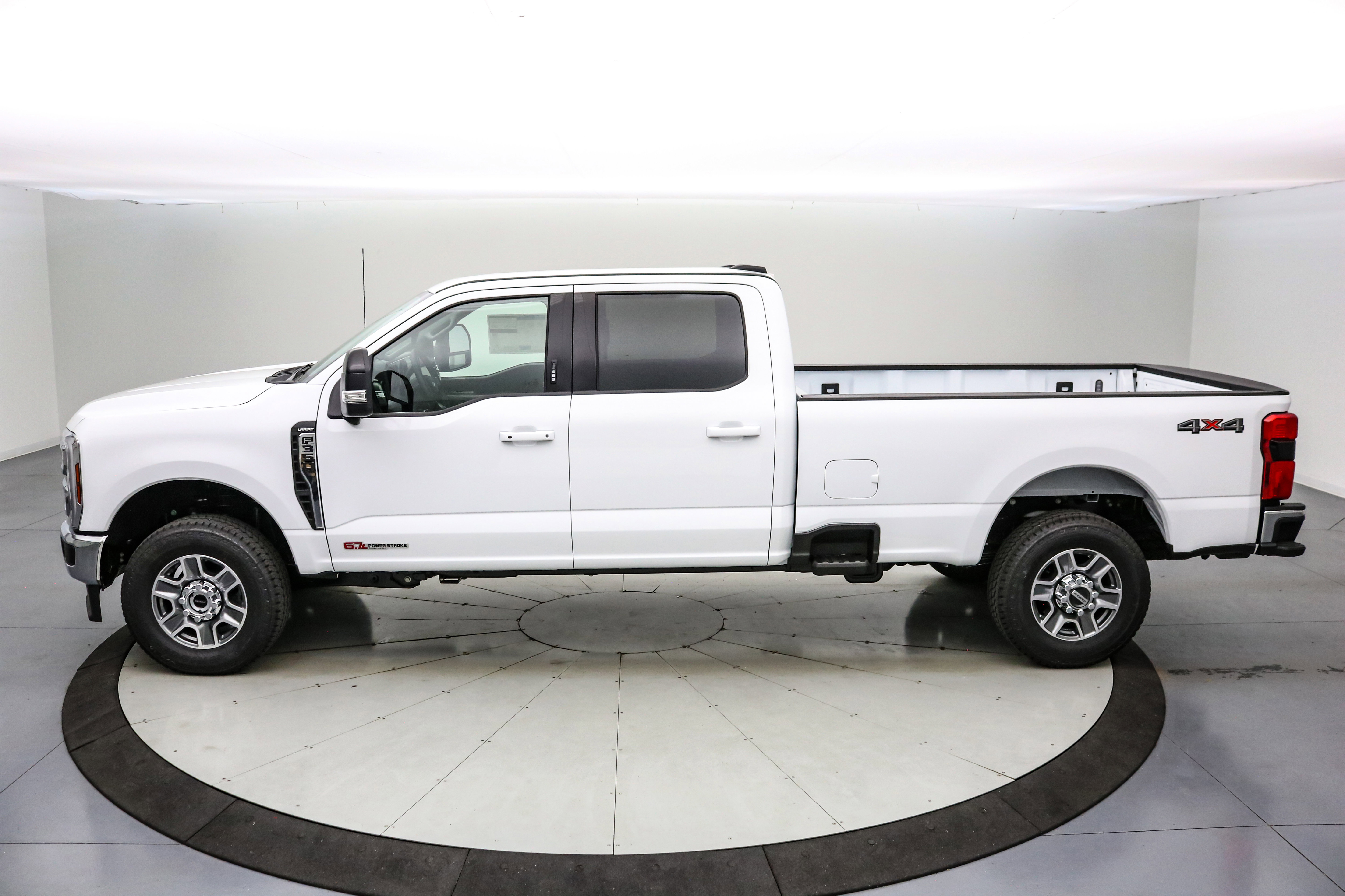 New 2026 Ford F350 Lariat image 8