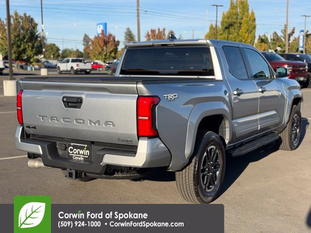 Used 2025 Toyota Tacoma TRD Sport AWD/4WD image 14