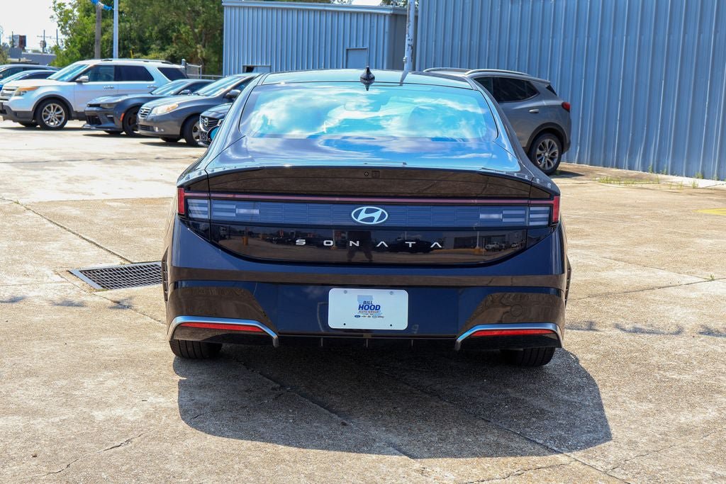 Used 2025 Hyundai Sonata SEL FWD image 19