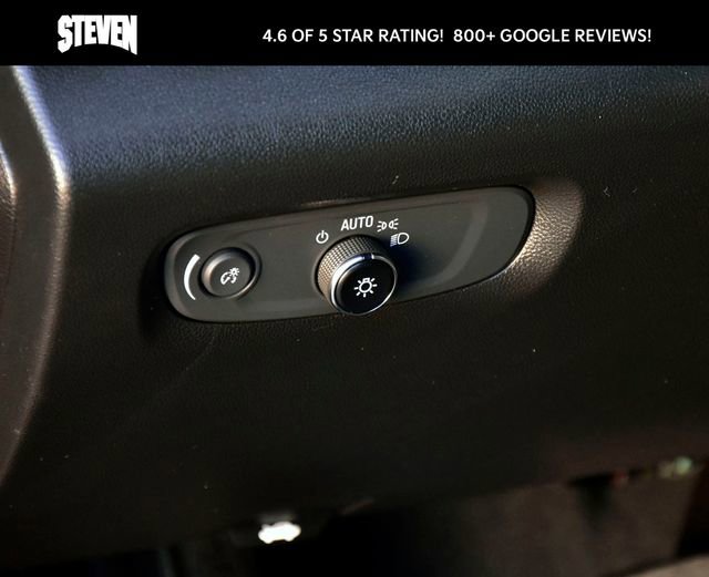 Used 2023 Chevrolet Traverse LT image 27