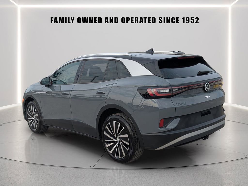 Certified 2023 Volkswagen ID.4 Pro S Plus AWD/4WD image 4