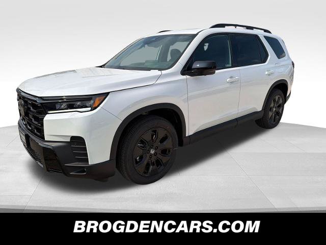 New 2026 Honda Pilot Black Edition image 4
