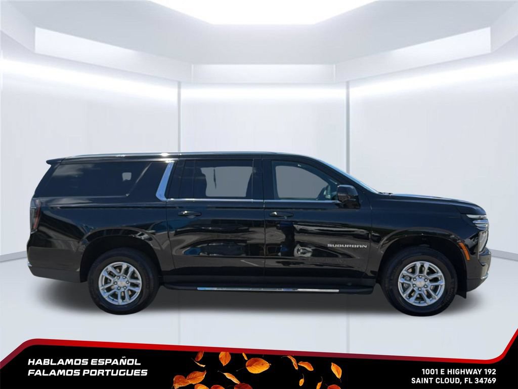Certified 2026 Chevrolet Suburban LT w/ Comfort Package AWD/4WD image 10