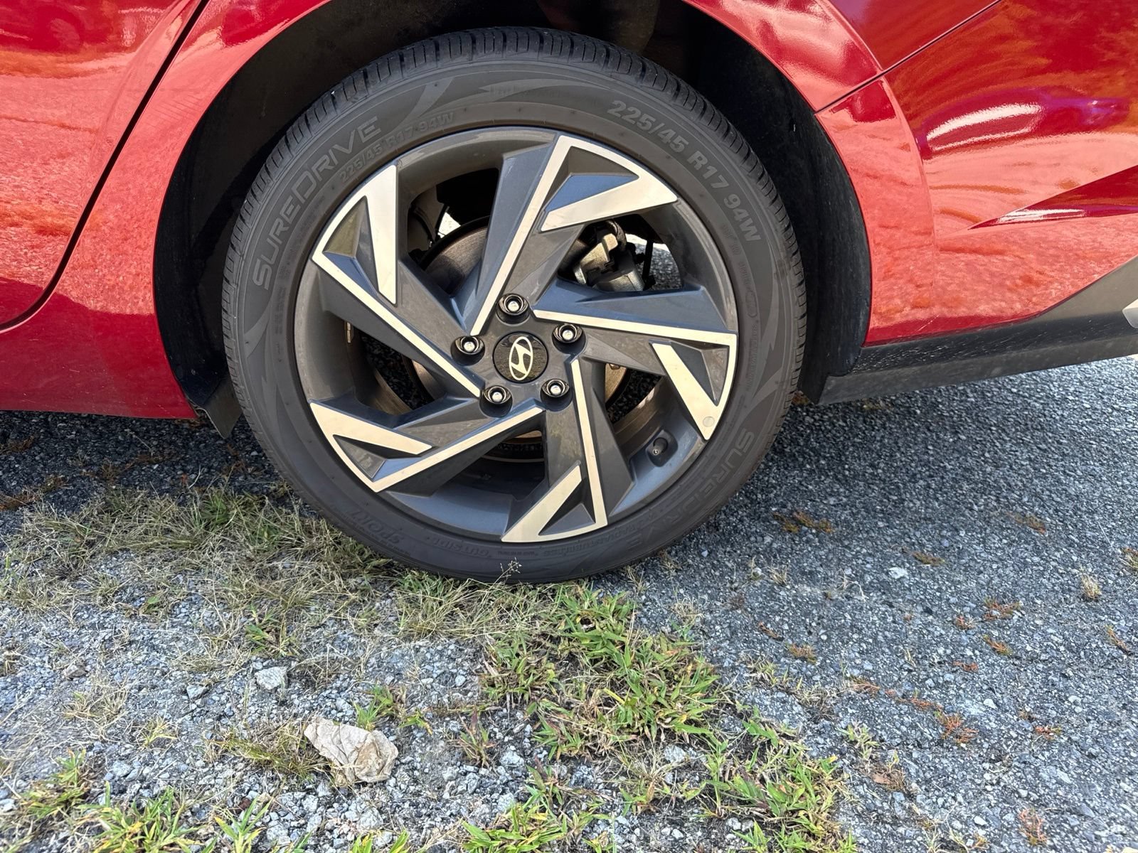 Certified 2024 Hyundai Elantra Limited FWD image 9