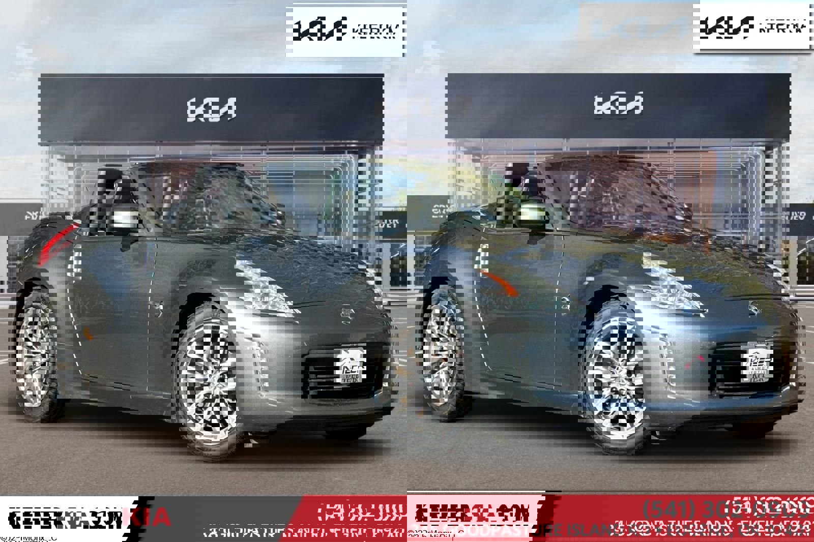 Used 2014 Nissan 370Z Touring image 1