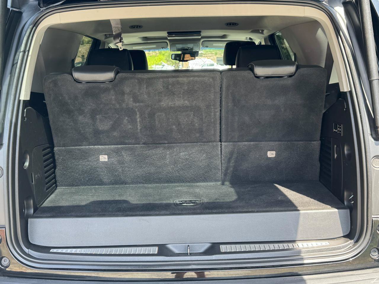 Used 2018 Chevrolet Tahoe LT AWD/4WD image 16