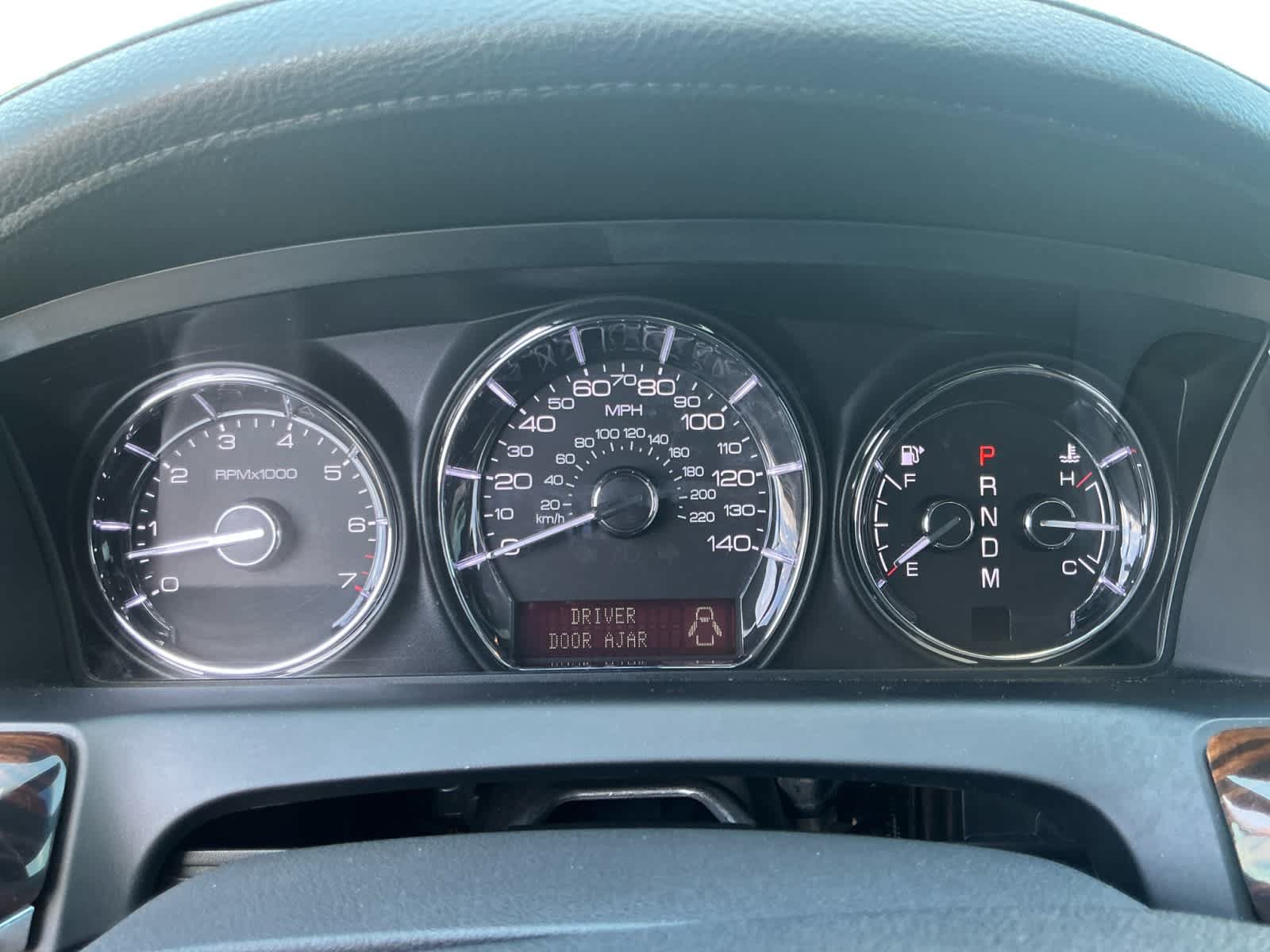Used 2011 Lincoln MKS FWD image 18
