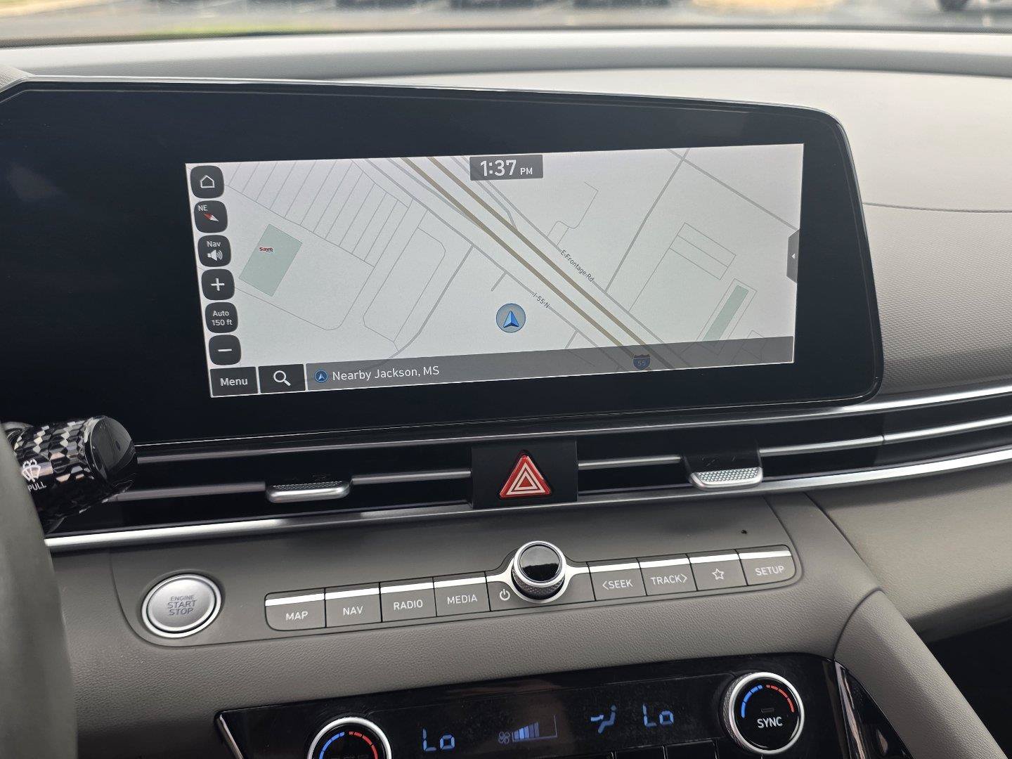 Used 2025 Hyundai Elantra SEL FWD image 14