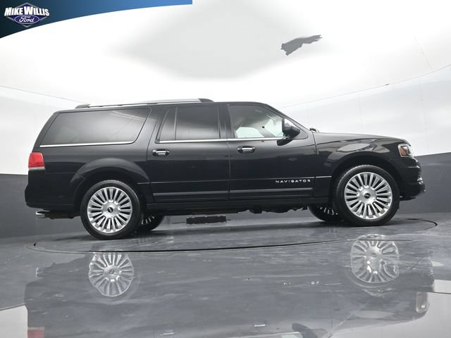 Used 2017 Lincoln Navigator L Reserve AWD/4WD image 24