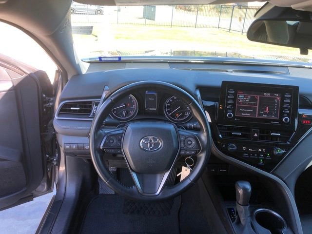 Used 2023 Toyota Camry SE image 40