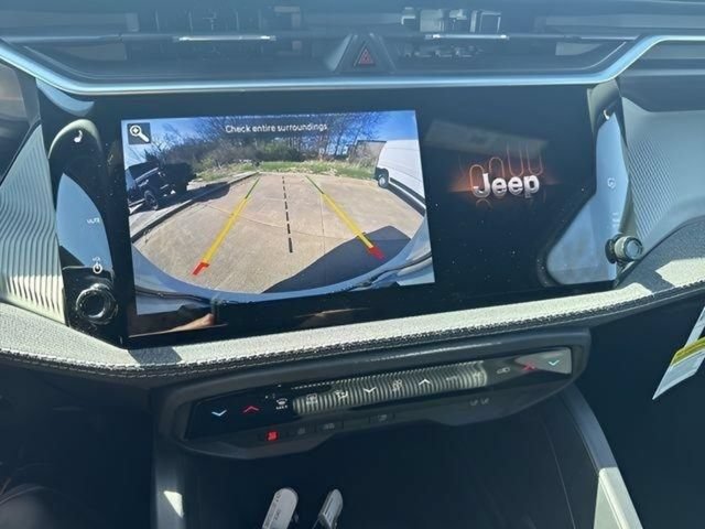 New 2026 Jeep Cherokee Laredo AWD/4WD image 23