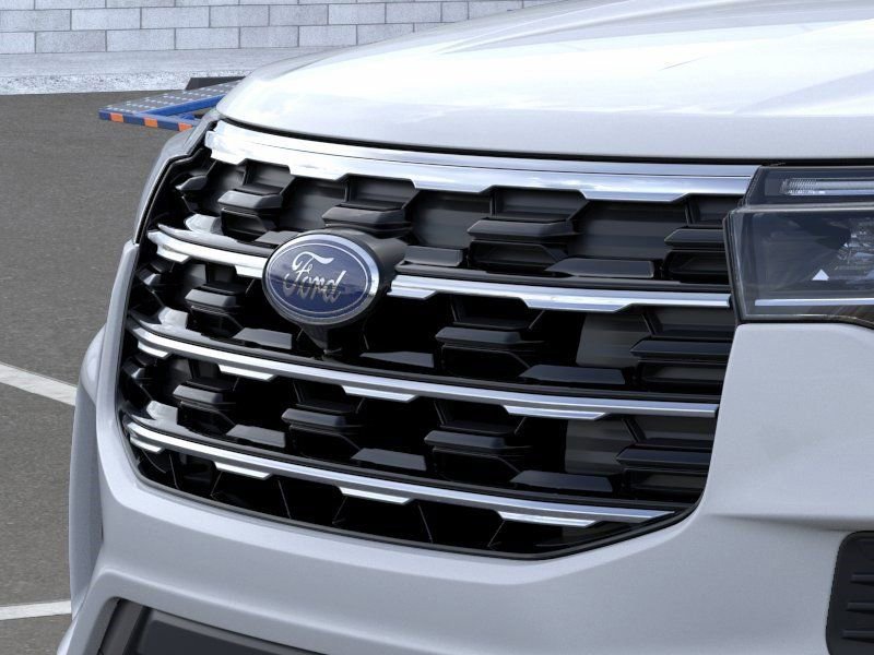 New 2026 Ford Explorer Active RWD image 17