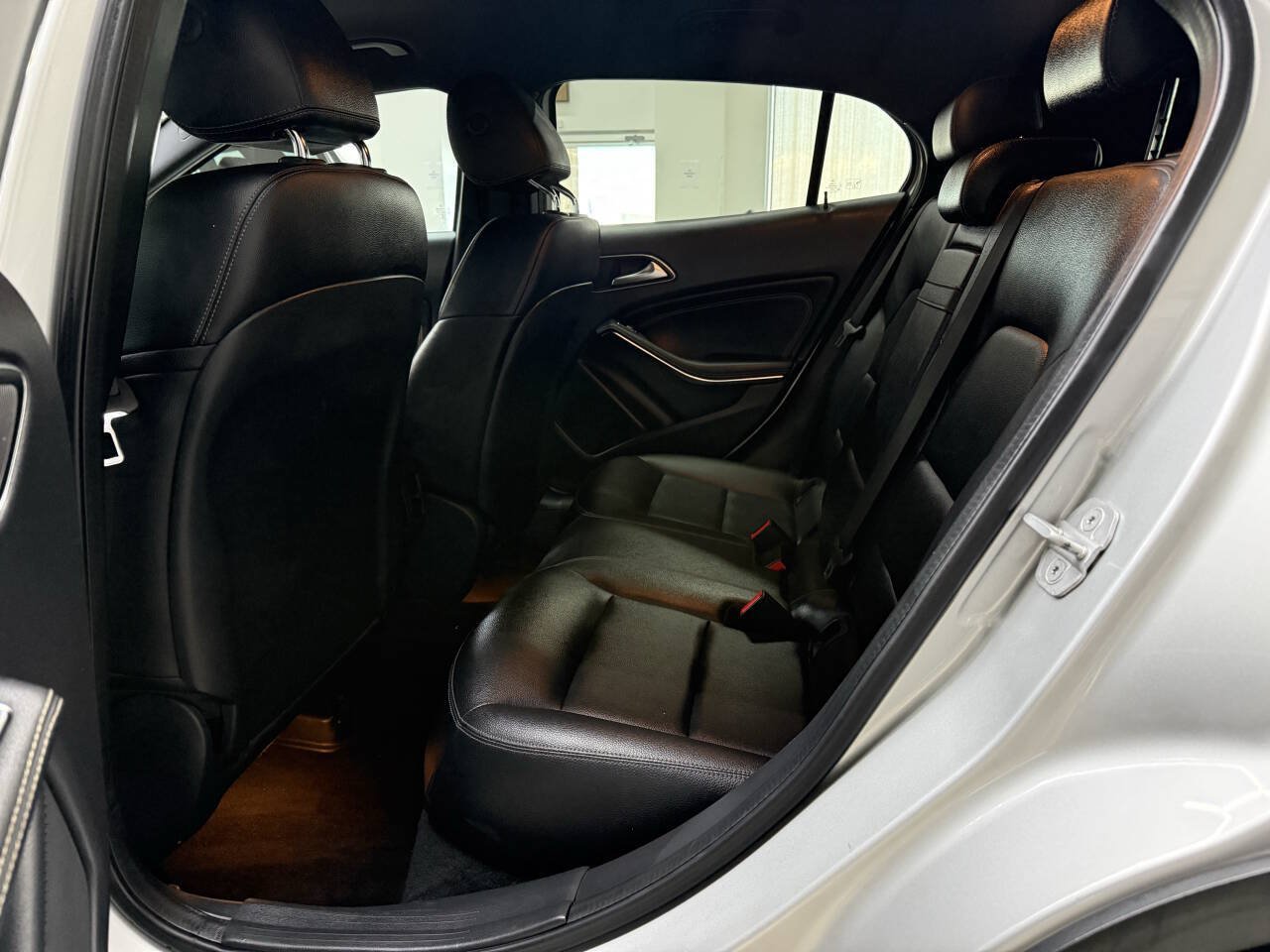 Used 2017 Mercedes-Benz GLA 250 4MATIC image 13