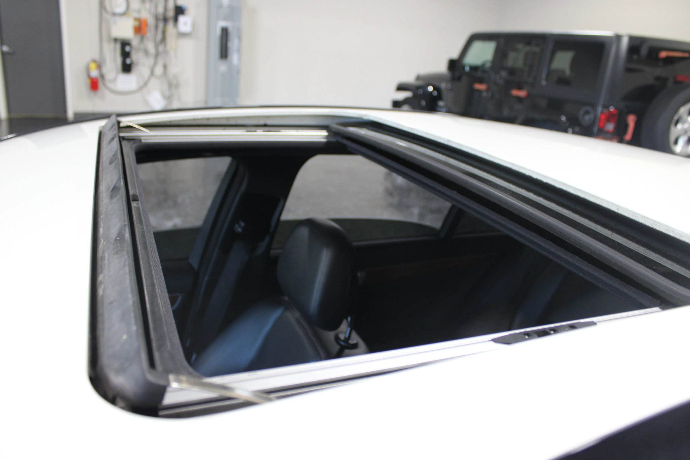 Used 2012 Mercedes-Benz C 250 Sedan image 20