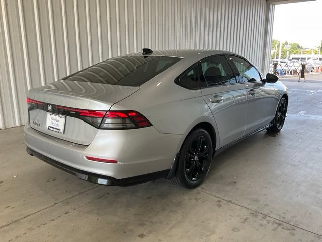 Certified 2025 Honda Accord SE image 18