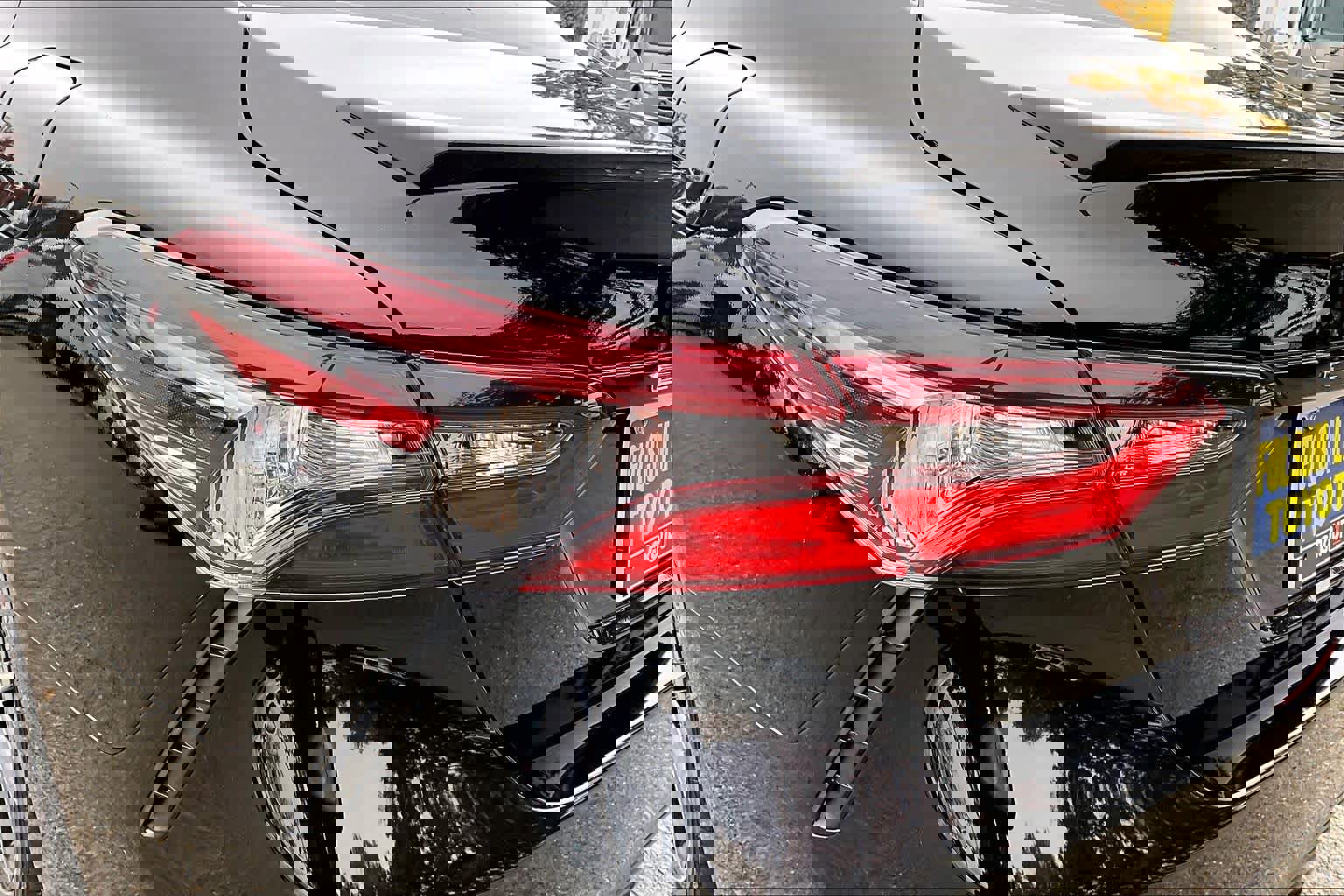 Certified 2022 Toyota Camry SE image 28