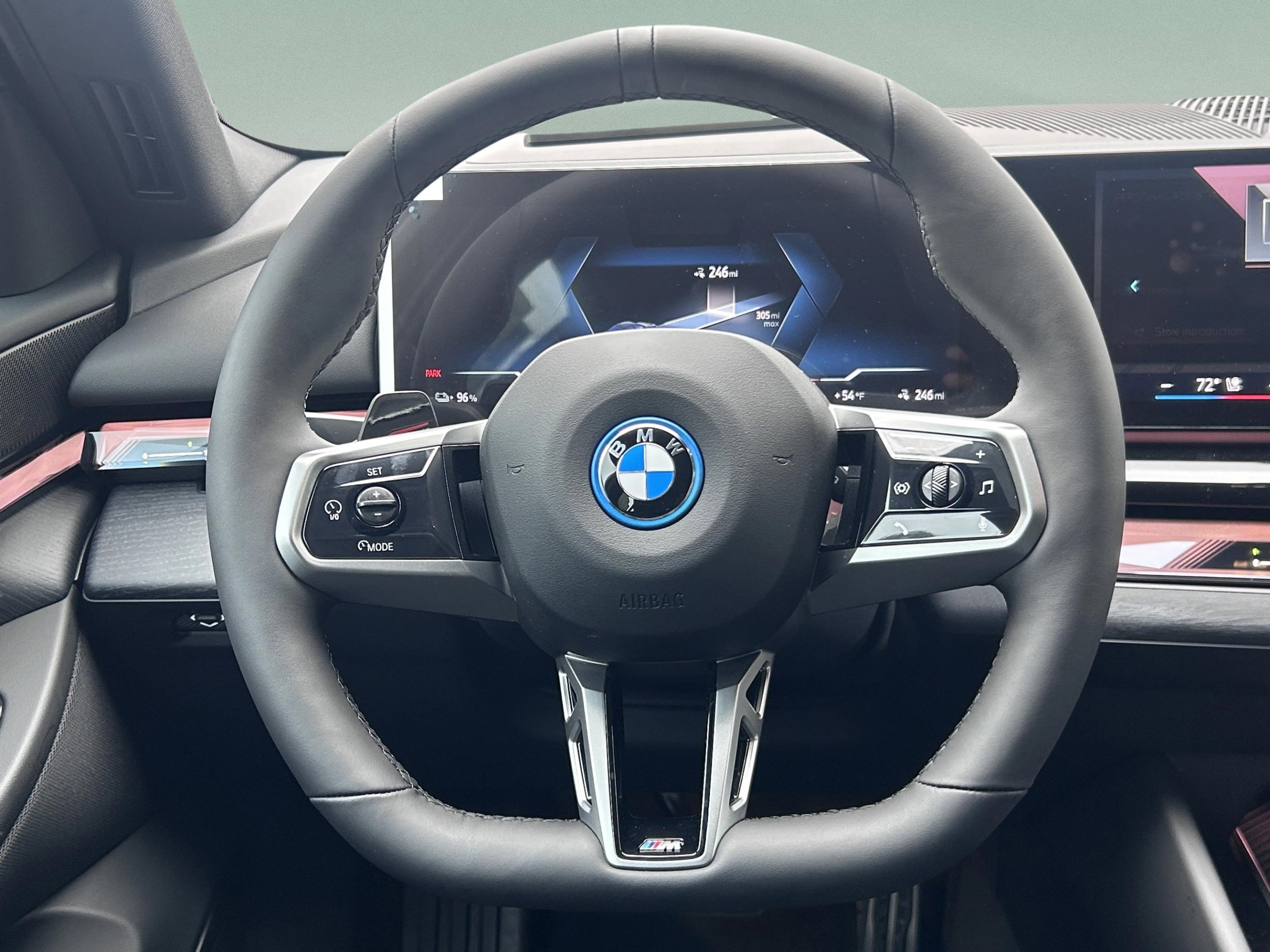 Used 2026 BMW i5 eDrive40 w/ M Sport Package RWD image 9