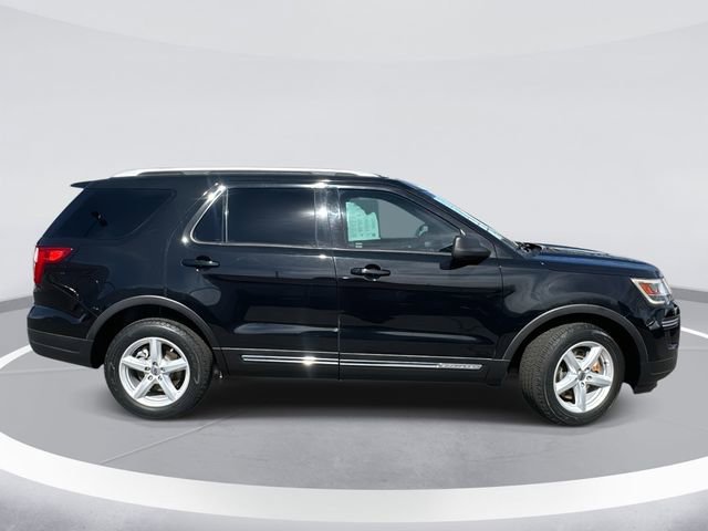 Certified 2019 Ford Explorer XLT image 4