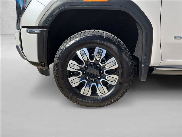 Used 2024 GMC Sierra 3500 Denali w/ Denali Reserve Package image 24