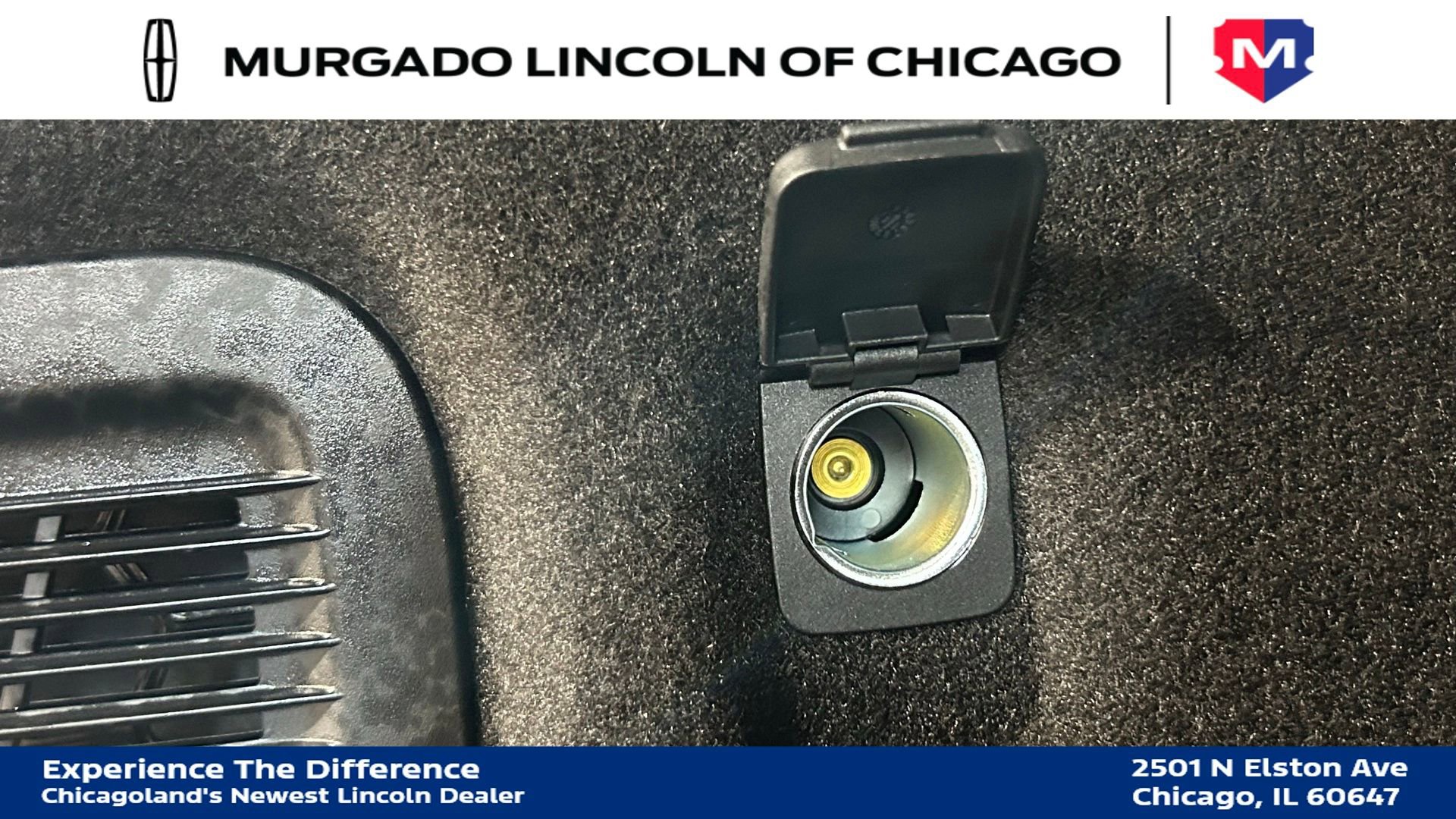 Certified 2023 Lincoln Corsair Reserve w/ Equipment Group 202A image 32