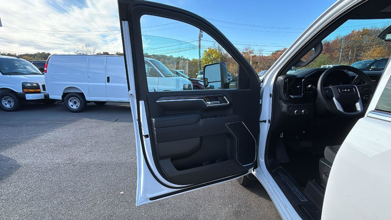 New 2026 GMC Sierra 2500 SLE w/ SLE Value Package; image 13