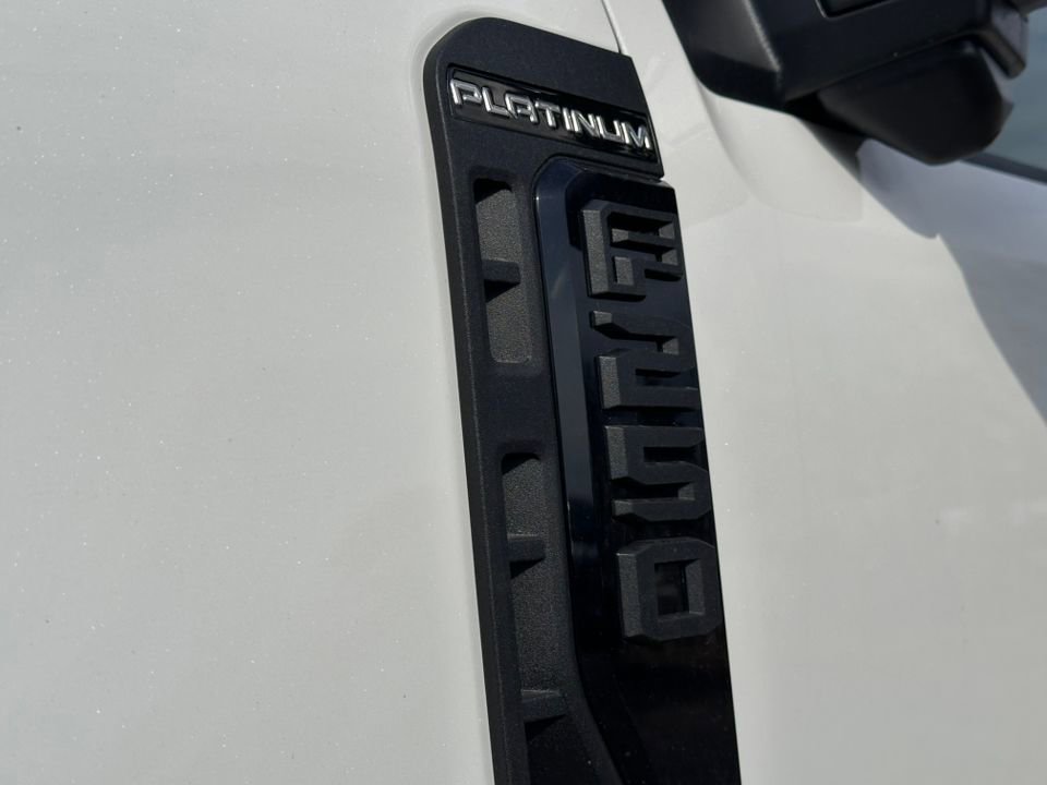 New 2025 Ford F250 Platinum image 17