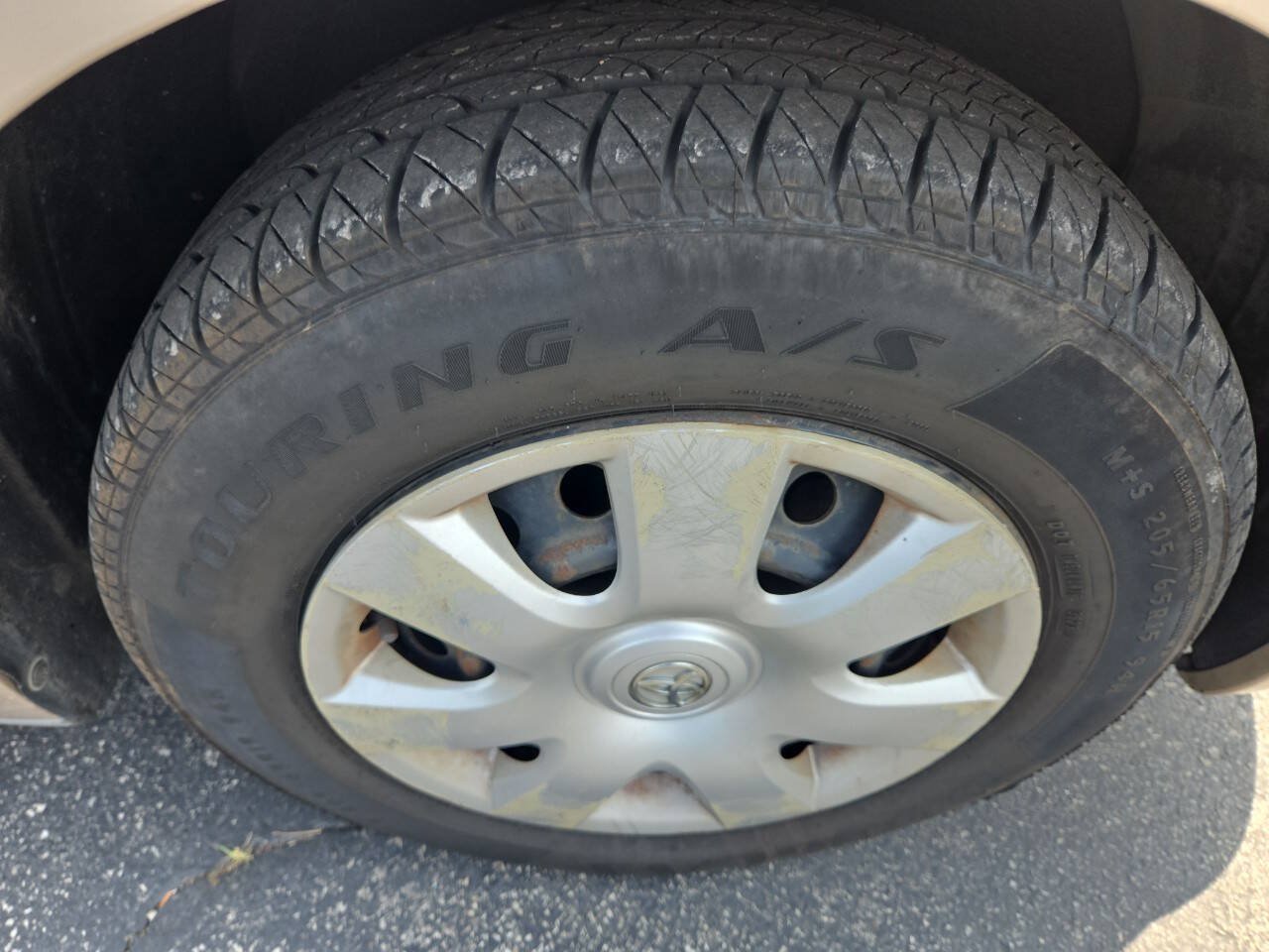 Used 2004 Toyota Camry LE FWD image 17