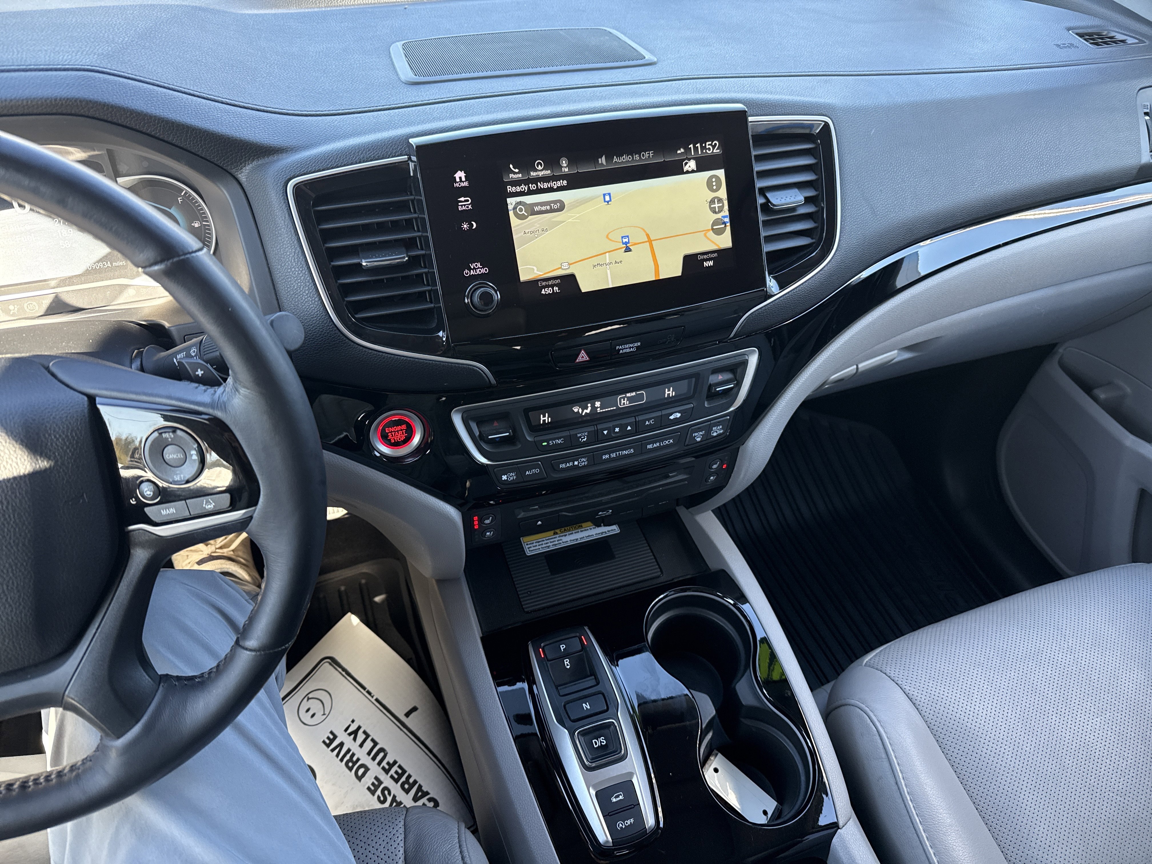 Used 2020 Honda Pilot Elite image 23