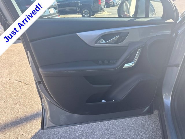 Used 2025 Chevrolet Blazer LT AWD/4WD image 10
