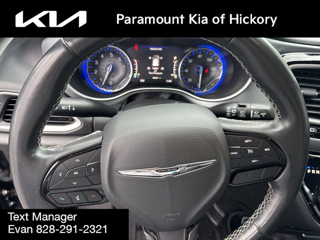 Used 2020 Chrysler Pacifica Touring-L Plus image 37