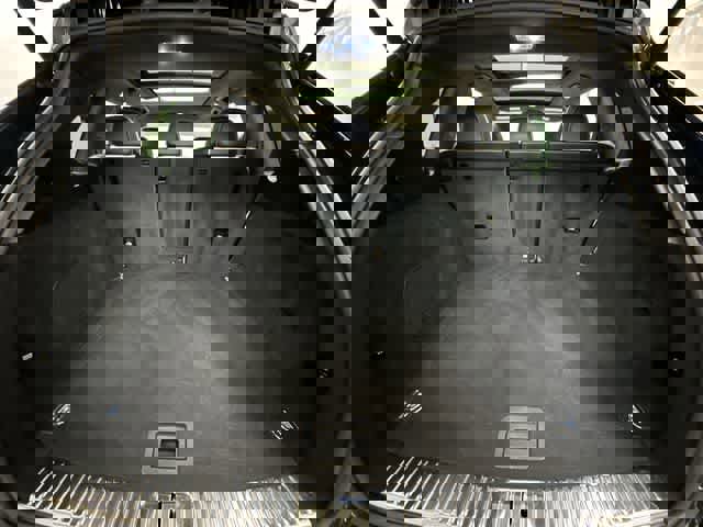 Used 2017 Porsche Cayenne Turbo AWD/4WD image 25