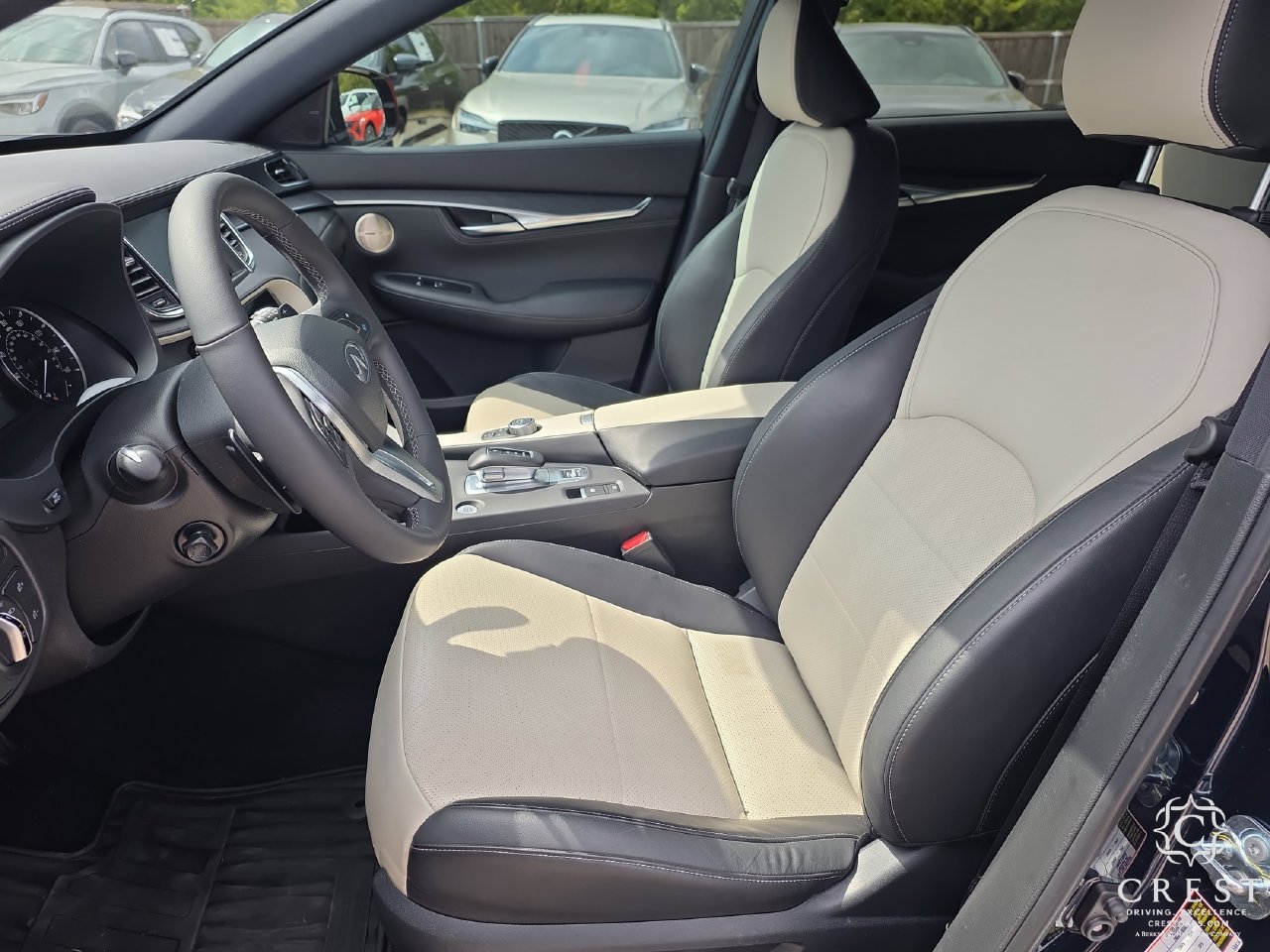 Used 2025 INFINITI QX55 Sensory w/ Lighting Package AWD/4WD image 6