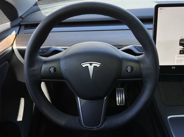 Used 2023 Tesla Model Y Performance image 13