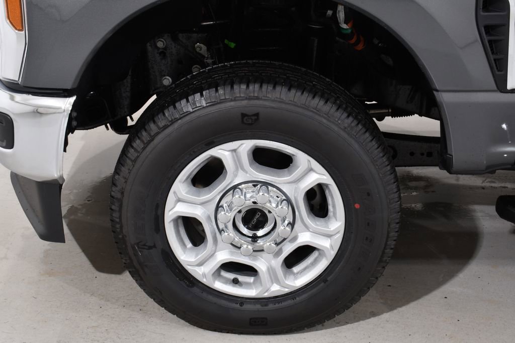 New 2026 Ford F350 XLT AWD/4WD image 24