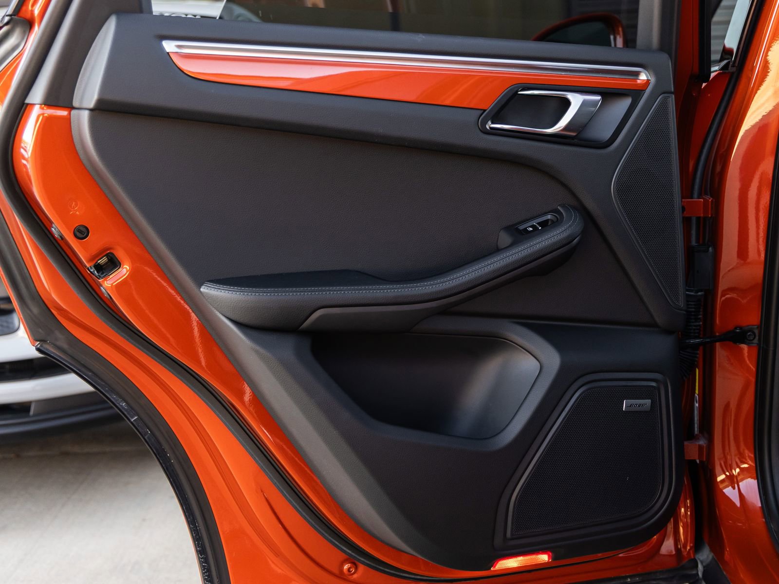 Certified 2024 Porsche Macan S image 35