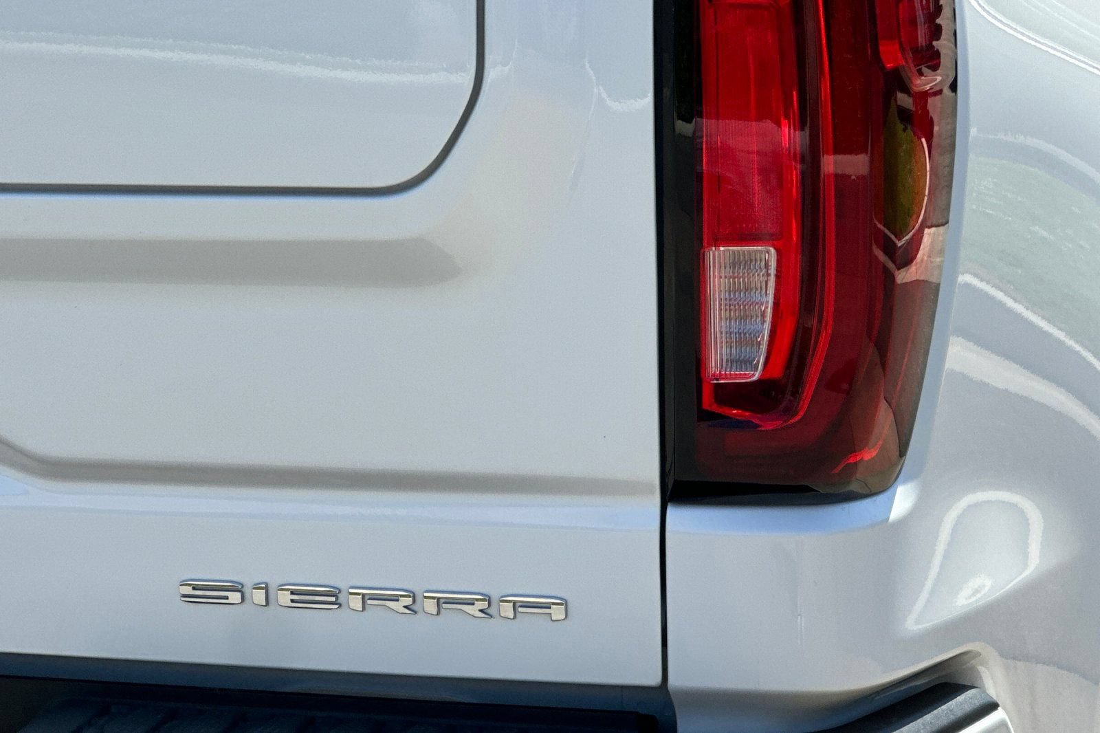 Certified 2025 GMC Sierra 1500 Denali AWD/4WD image 27