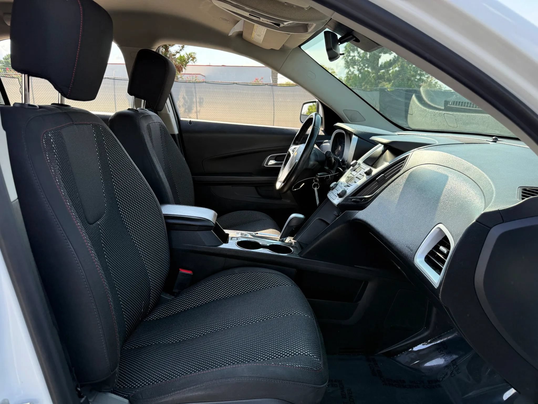 Used 2015 Chevrolet Equinox LT w/ Driver Convenience Package AWD/4WD image 18