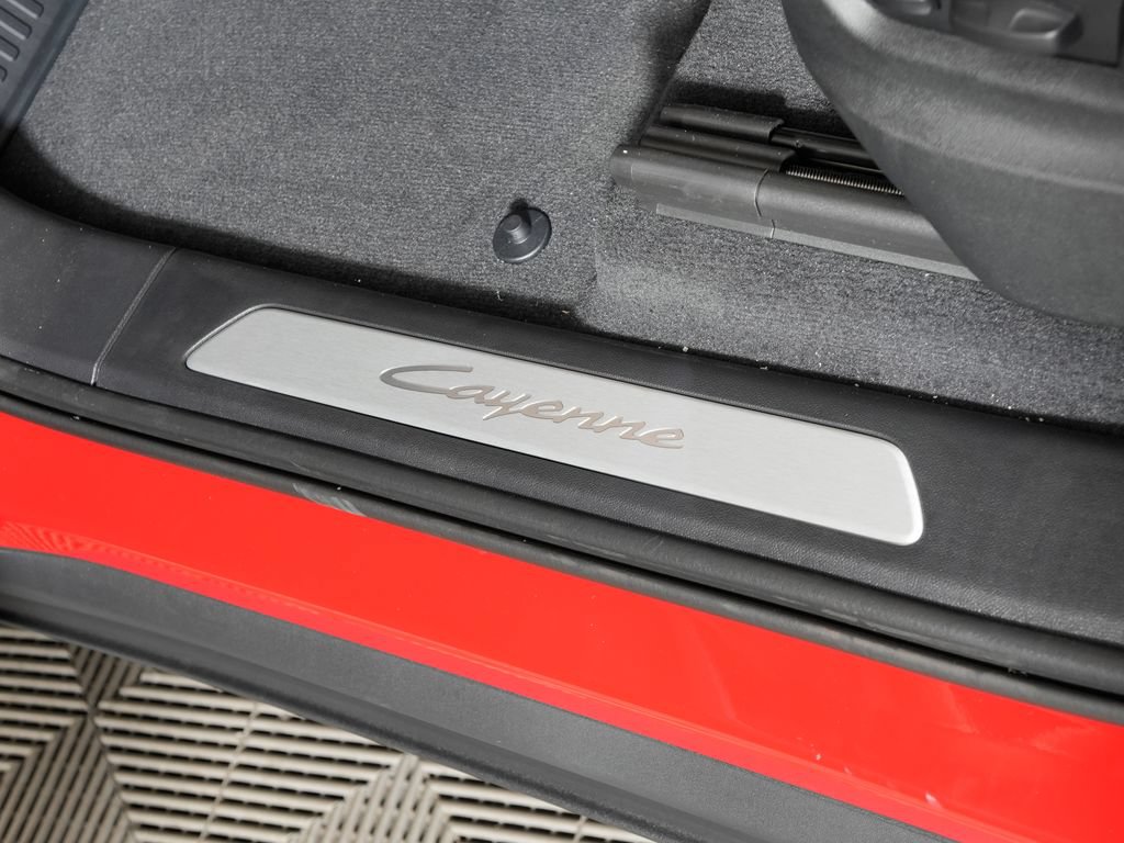 New 2026 Porsche Cayenne AWD/4WD image 18