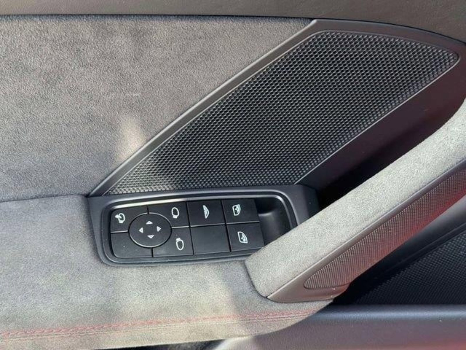 Used 2023 Porsche 911 Carrera 4 GTS AWD/4WD image 32