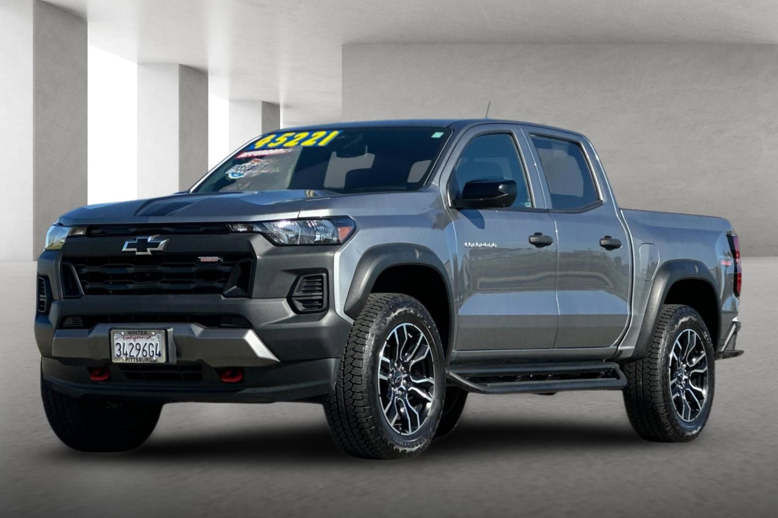 Used 2024 Chevrolet Colorado Trail Boss w/ LPO, Dark Essentials Package image 8