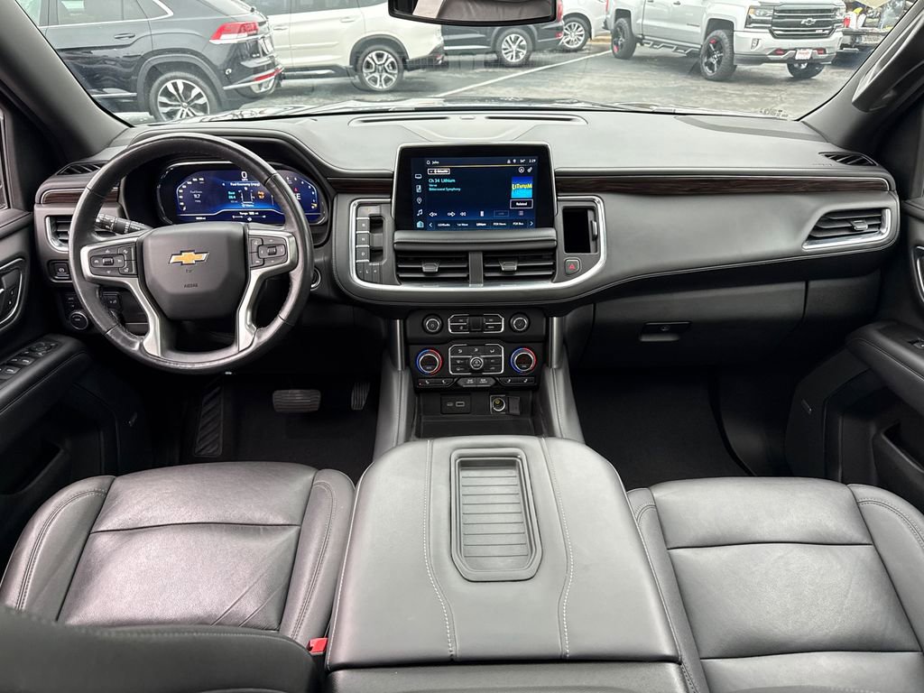 Used 2022 Chevrolet Suburban LT w/ LT Signature Plus Package image 32