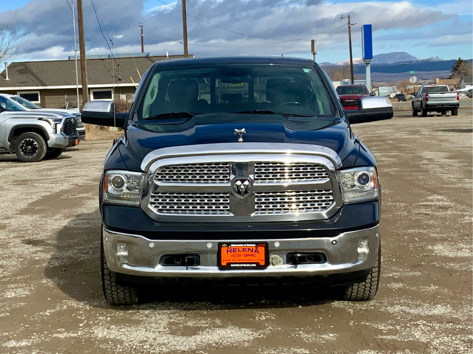 Used 2018 RAM 1500 Laramie image 8