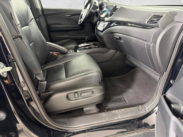 Used 2019 Honda Pilot Touring image 15