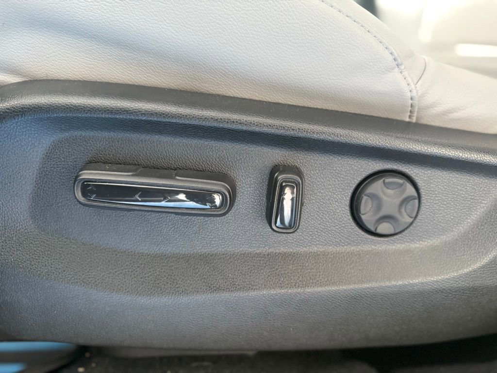 Used 2020 Honda CR-V Touring image 20